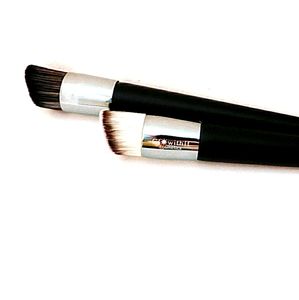 Concealer/highlight Brush